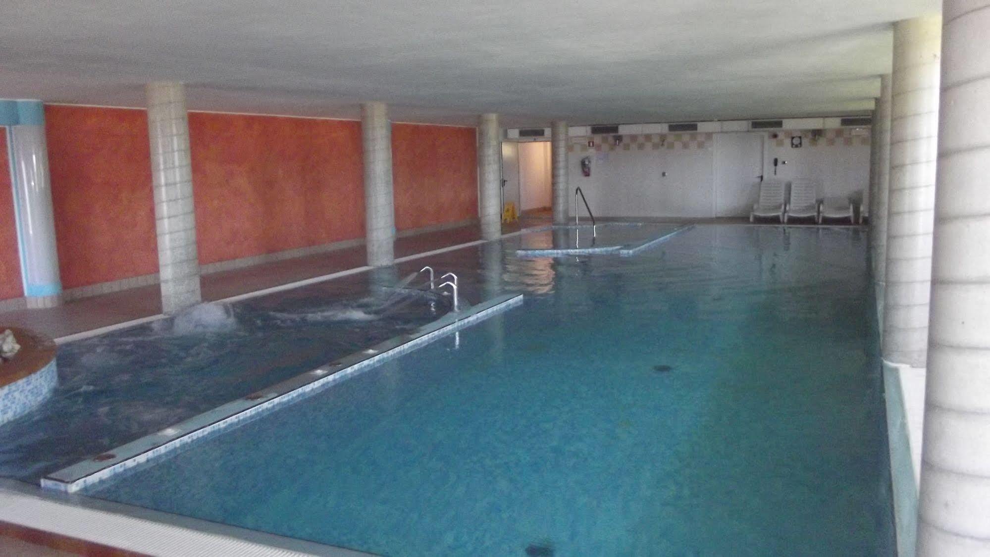 Hotel Belvedere Сан Дзено ди Монтаня Екстериор снимка